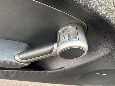 Used 2009 Mercedes-Benz SLK 55 AMG image 12