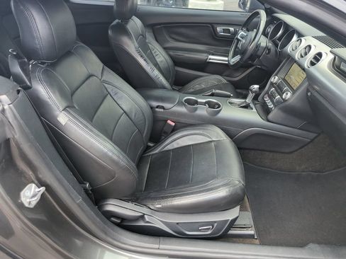 Used 2018 Ford Mustang Convertible w/ Equipment Group 101A RWD image 30
