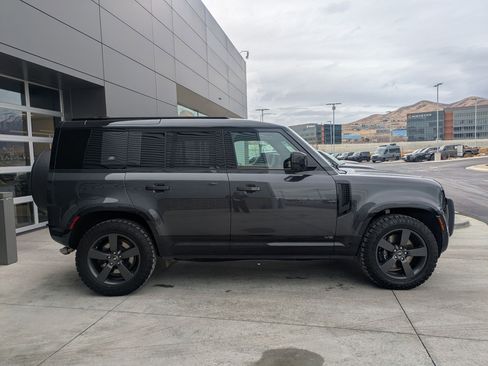 Certified 2023 Land Rover Defender 110 image 5