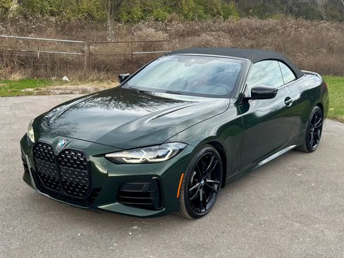 Used 2022 BMW M440i Convertible w/ Premium Package image 12