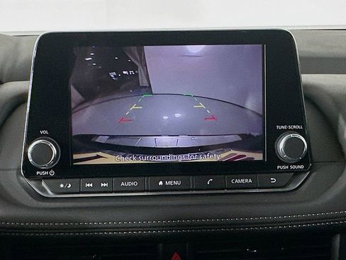 Used 2026 Nissan Rogue SV FWD image 16