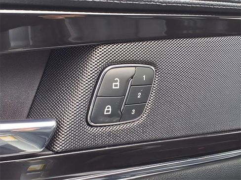 Used 2021 Lincoln Nautilus AWD w/ Equipment Group 101A image 18