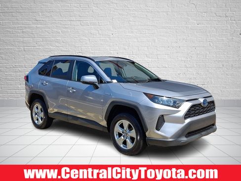 Used 2021 Toyota RAV4 LE AWD/4WD image 1