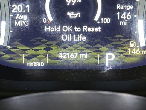 Used 2022 Jeep Wrangler Unlimited Sahara w/ Cold Weather Group image 10