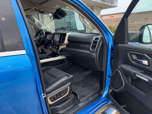 Used 2022 RAM 1500 Laramie AWD/4WD image 17
