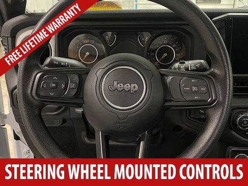 Used 2024 Jeep Wrangler Unlimited Sport AWD/4WD image 8