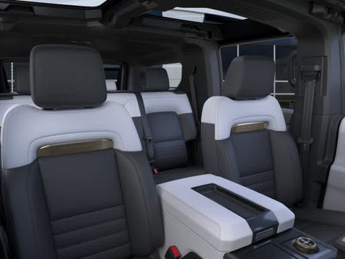 New 2025 GMC Hummer EV 2X w/ LPO, Dark Essentials Package AWD/4WD image 24