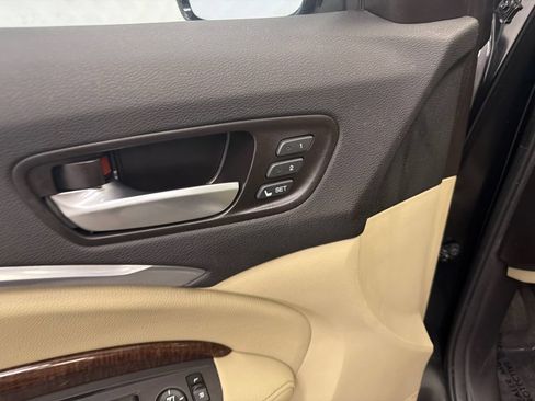 Used 2017 Acura MDX FWD image 12
