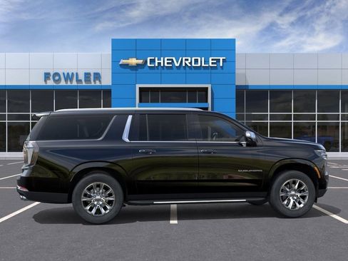 New 2026 Chevrolet Suburban Premier w/ Sun And Tow Package AWD/4WD image 5
