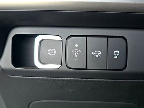 Used 2025 Hyundai Santa Fe SEL AWD/4WD image 17
