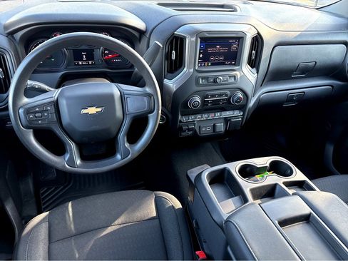 Used 2024 Chevrolet Silverado 2500 Custom w/ Custom Value Package AWD/4WD image 4