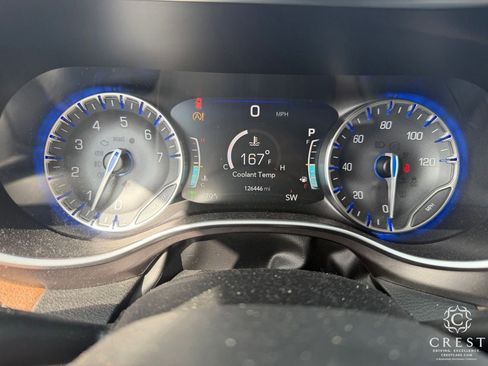 Used 2017 Chrysler Pacifica Limited FWD image 18