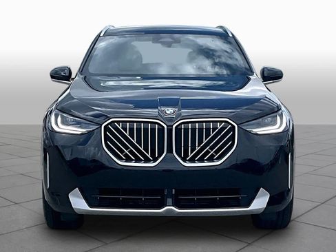 Used 2025 BMW X3 xDrive30i w/ Convenience Package AWD/4WD image 3
