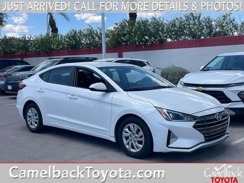 Used 2020 Hyundai Elantra SE w/ Cargo Package (C1) FWD image 1