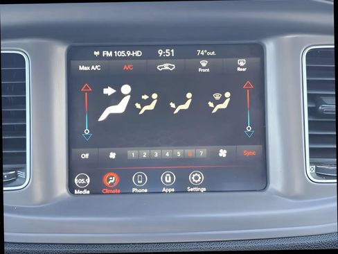 Used 2023 Dodge Charger SXT RWD image 25