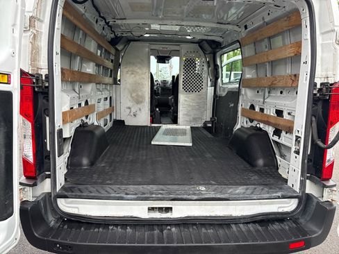 Used 2019 Ford Transit 250 130 Low Roof w/ Exterior Upgrade Package RWD image 27