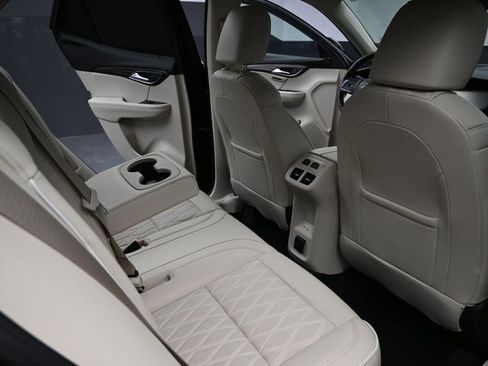 Used 2023 Buick Envision Avenir AWD/4WD image 21