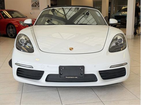 Used 2019 Porsche 718 Boxster image 3