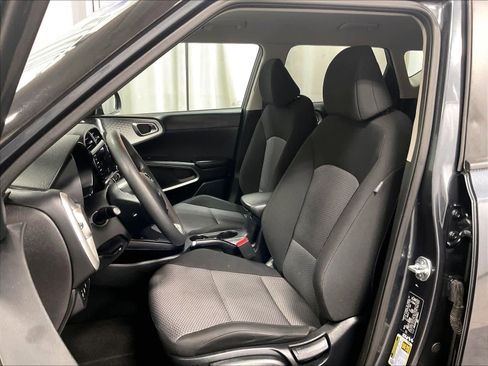 Used 2024 Kia Soul LX w/ Option Group 015 image 10