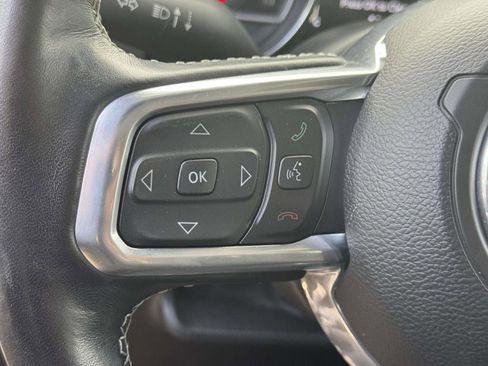 Used 2022 Jeep Gladiator Overland w/ Cold Weather Group AWD/4WD image 20