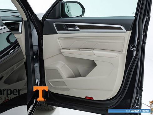 Used 2022 Volkswagen Atlas SE w/ Panoramic Sunroof Package image 70