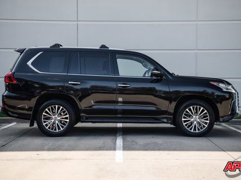 Used 2018 Lexus LX 570 4WD image 14