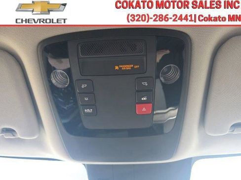 Used 2024 Kia Carnival EX FWD image 39