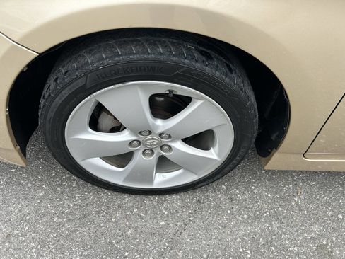 Used 2011 Toyota Prius Four image 14