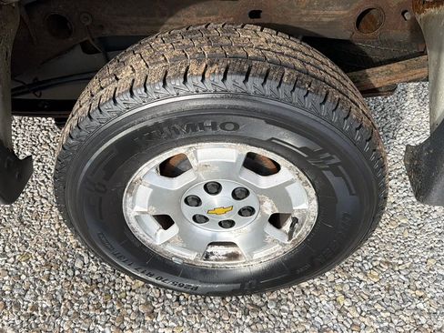 Used 2010 Chevrolet Silverado 1500 LT w/ Power Pack Plus image 2