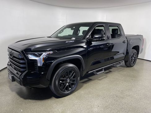 Certified 2025 Toyota Tundra Limited AWD/4WD image 7