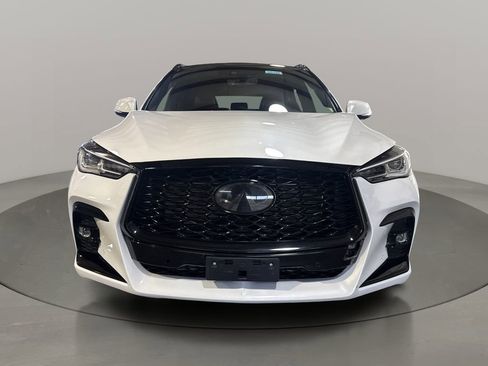 Used 2023 INFINITI QX50 Sport AWD/4WD image 2