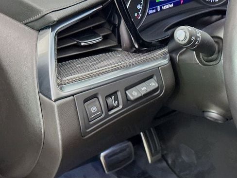 Used 2024 Cadillac XT5 Sportv w/ Technology Package image 12