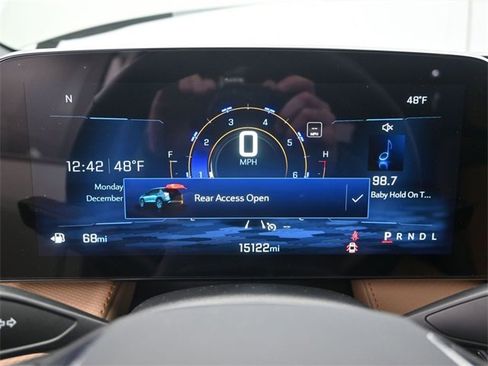 Used 2025 Chevrolet Equinox ACTIV w/ Safety and Technology Package image 9