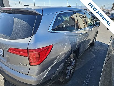 Used 2017 Honda Pilot EX-L image 4