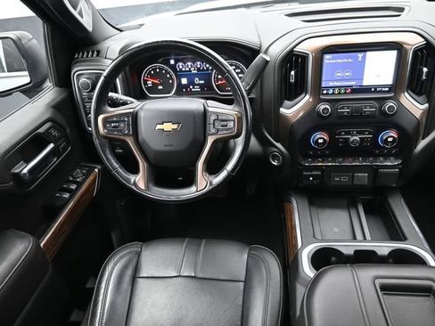 Used 2019 Chevrolet Silverado 1500 High Country w/ Technology Package image 27