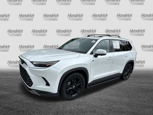 Used 2024 Toyota Grand Highlander AWD Hybrid image 5