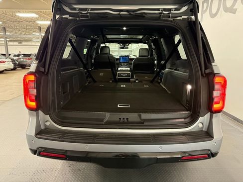 Used 2024 Ford Expedition Max Limited AWD/4WD image 24