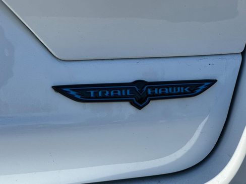 New 2023 Jeep Grand Cherokee Trailhawk AWD/4WD image 26