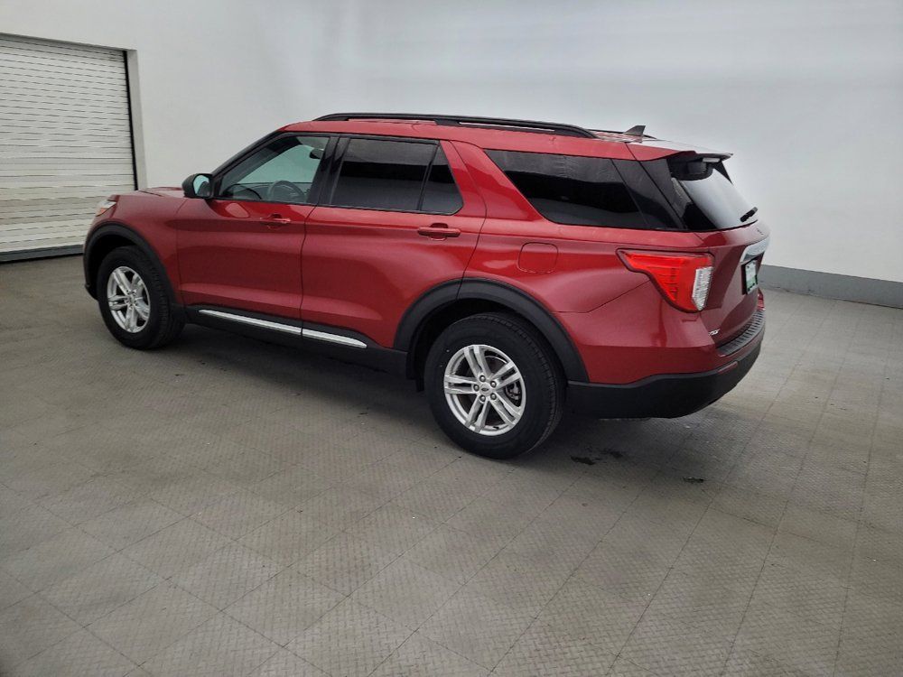Used 2021 Ford Explorer XLT AWD/4WD image 3
