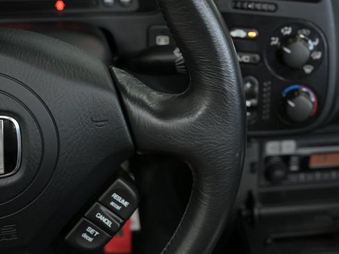 Used 2005 Honda S2000 image 53