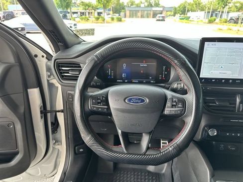 Certified 2023 Ford Escape ST-Line w/ Tech Pack #1 FWD image 15
