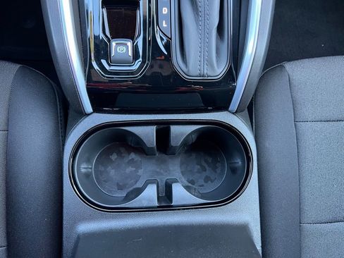 Used 2024 Chevrolet Colorado Trail Boss w/ Technology Package image 30