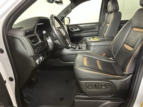 Used 2022 GMC Yukon XL AT4 AWD/4WD image 11