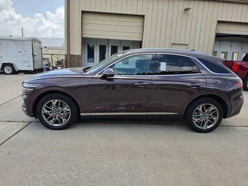Certified 2023 Genesis GV70 2.5T w/ Select Package AWD/4WD image 3