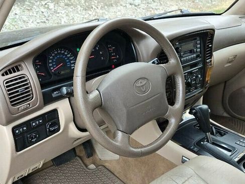 Used 1999 Toyota Land Cruiser image 10
