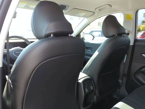 New 2026 Hyundai Kona SEL Premium image 19