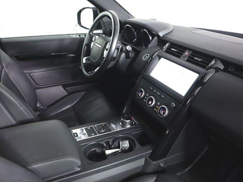 Used 2020 Land Rover Discovery SE AWD/4WD image 31