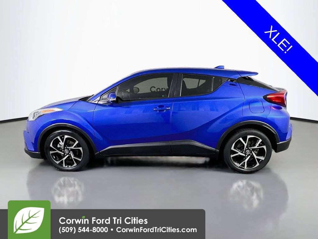 Used 2019 Toyota C-HR XLE FWD image 5