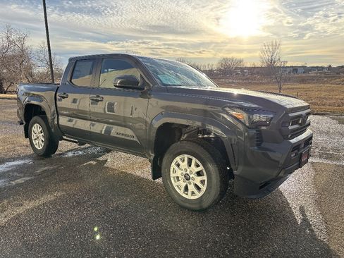 New 2026 Toyota Tacoma SR5 image 5