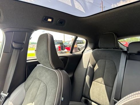 Used 2023 Volvo C40 P8 Recharge Plus AWD/4WD image 30